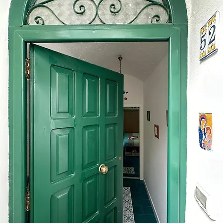 Apartman Un Angolo Di Paradiso *